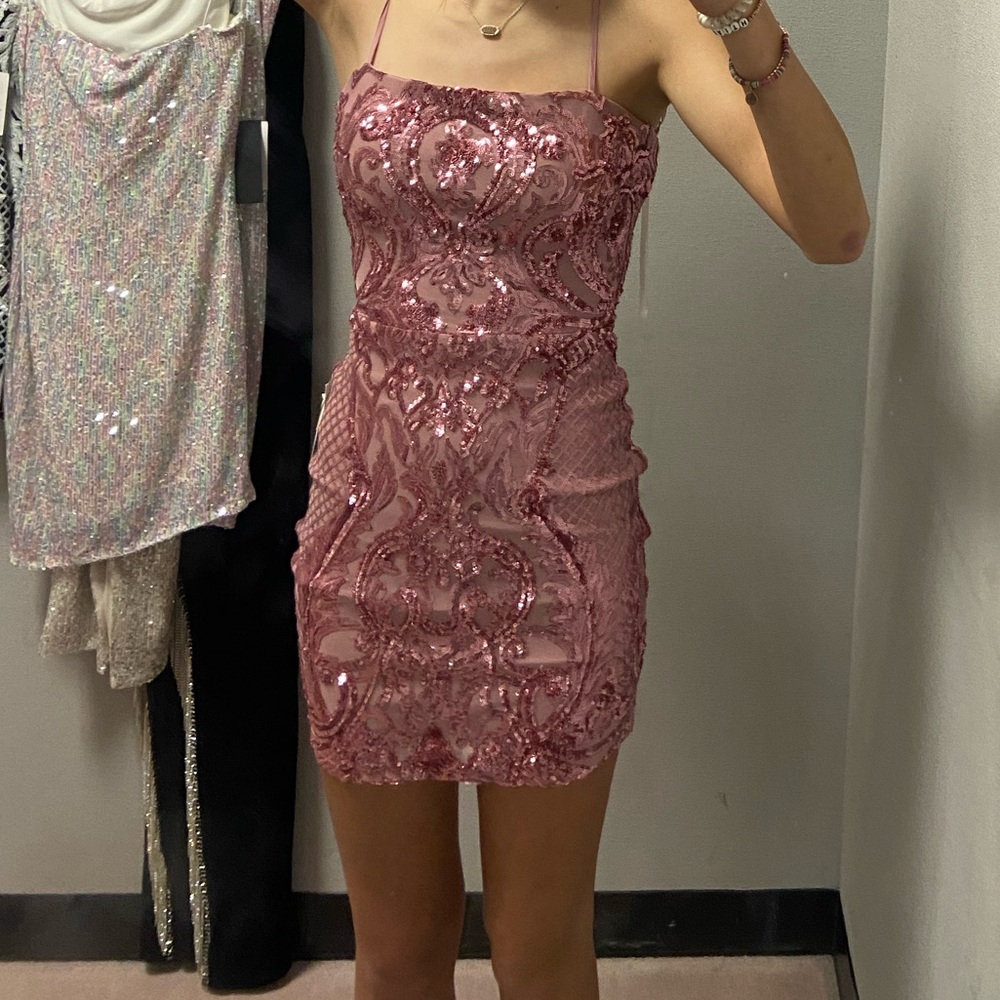 Elegant Pink Sequin Dress